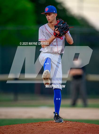 Thumbnail 2 in Alba-Golden vs. Harleton (UIL 2A D1 Area Playoff) photogallery.