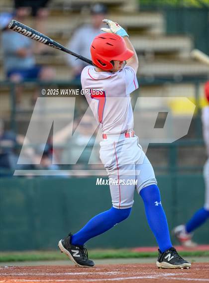 Thumbnail 3 in Alba-Golden vs. Harleton (UIL 2A D1 Area Playoff) photogallery.