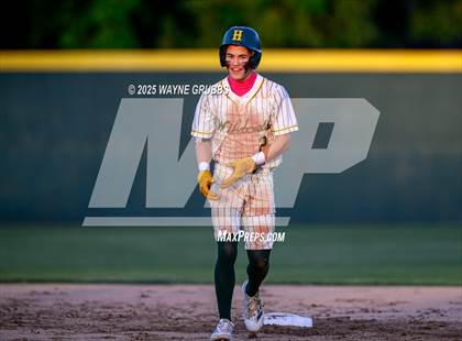 Thumbnail 2 in Alba-Golden vs. Harleton (UIL 2A D1 Area Playoff) photogallery.