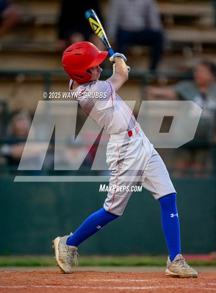 Thumbnail 2 in Alba-Golden vs. Harleton (UIL 2A D1 Area Playoff) photogallery.