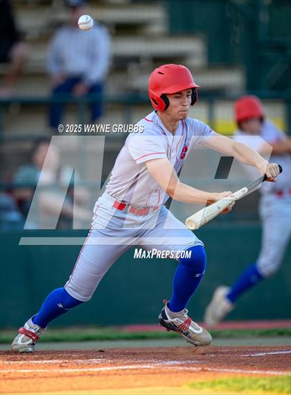 Thumbnail 2 in Alba-Golden vs. Harleton (UIL 2A D1 Area Playoff) photogallery.