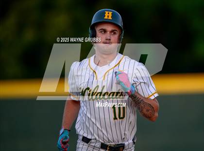 Thumbnail 1 in Alba-Golden vs. Harleton (UIL 2A D1 Area Playoff) photogallery.