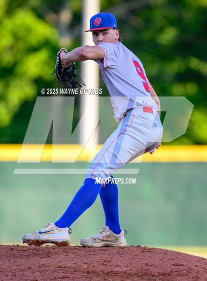 Thumbnail 2 in Alba-Golden vs. Harleton (UIL 2A D1 Area Playoff) photogallery.