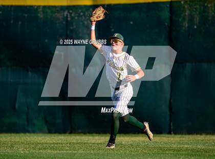 Thumbnail 2 in Alba-Golden vs. Harleton (UIL 2A D1 Area Playoff) photogallery.