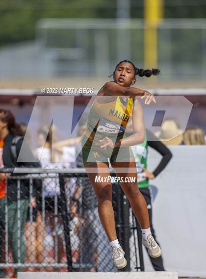 Thumbnail 2 in Class 2 Shot Put (MSHSAA State Championship) photogallery.