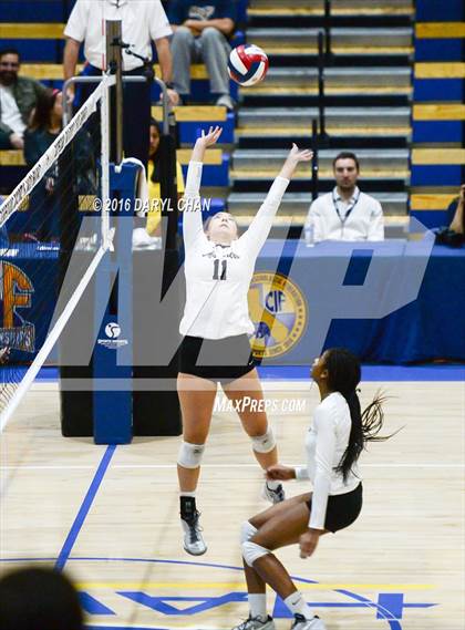 Thumbnail 3 in Archbishop Mitty vs. Santa Margarita (CIF State Open Division Final) photogallery.