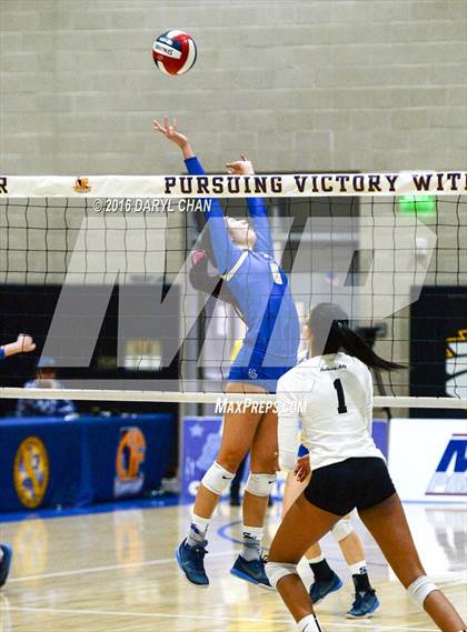 Thumbnail 2 in Archbishop Mitty vs. Santa Margarita (CIF State Open Division Final) photogallery.