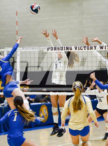 Thumbnail 1 in Archbishop Mitty vs. Santa Margarita (CIF State Open Division Final) photogallery.