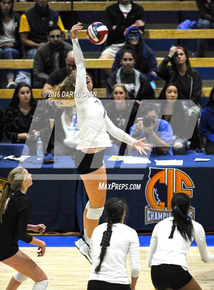 Thumbnail 1 in Archbishop Mitty vs. Santa Margarita (CIF State Open Division Final) photogallery.