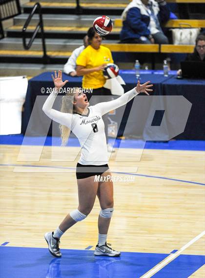 Thumbnail 2 in Archbishop Mitty vs. Santa Margarita (CIF State Open Division Final) photogallery.