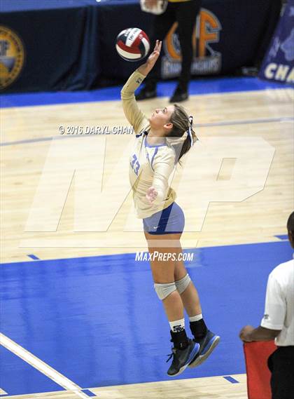 Thumbnail 2 in Archbishop Mitty vs. Santa Margarita (CIF State Open Division Final) photogallery.