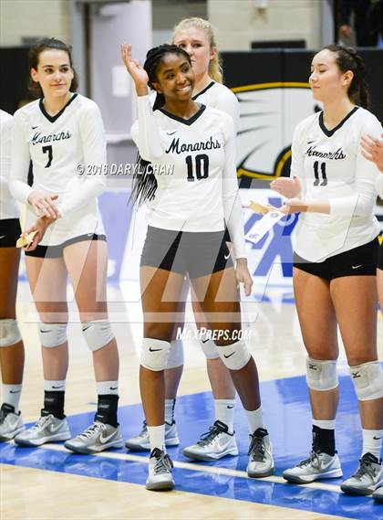 Thumbnail 1 in Archbishop Mitty vs. Santa Margarita (CIF State Open Division Final) photogallery.