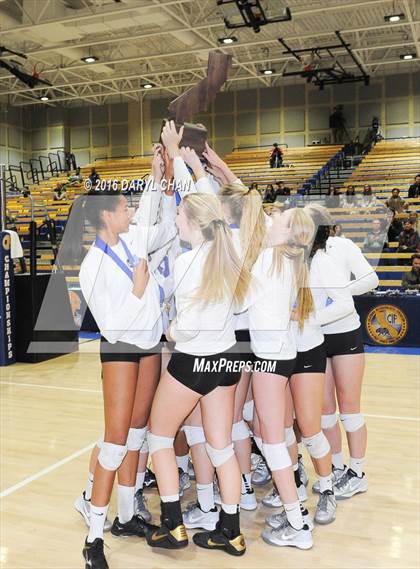 Thumbnail 2 in Archbishop Mitty vs. Santa Margarita (CIF State Open Division Final) photogallery.