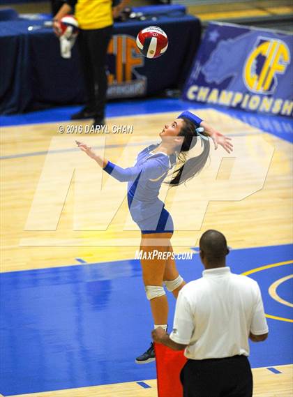 Thumbnail 3 in Archbishop Mitty vs. Santa Margarita (CIF State Open Division Final) photogallery.