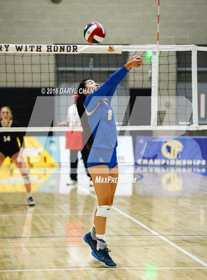 Thumbnail 1 in Archbishop Mitty vs. Santa Margarita (CIF State Open Division Final) photogallery.