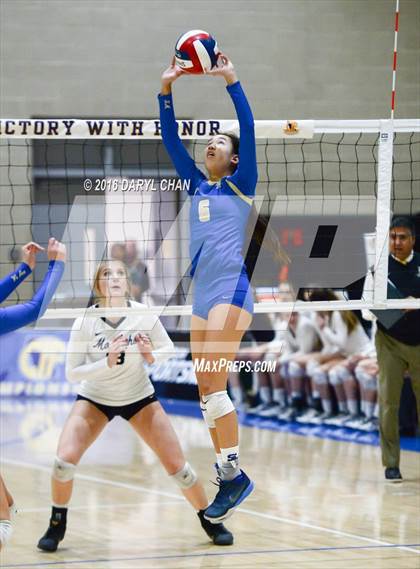 Thumbnail 3 in Archbishop Mitty vs. Santa Margarita (CIF State Open Division Final) photogallery.