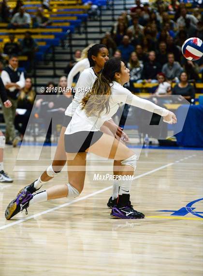 Thumbnail 2 in Archbishop Mitty vs. Santa Margarita (CIF State Open Division Final) photogallery.