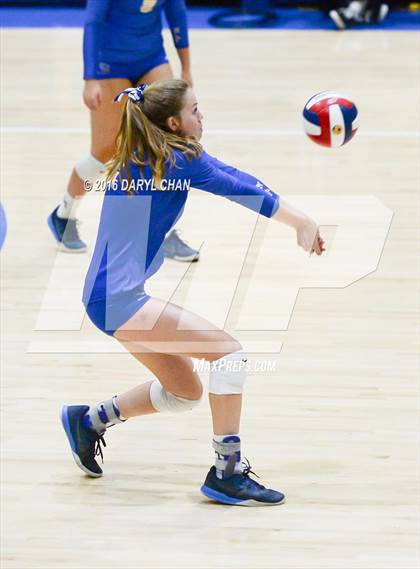 Thumbnail 2 in Archbishop Mitty vs. Santa Margarita (CIF State Open Division Final) photogallery.
