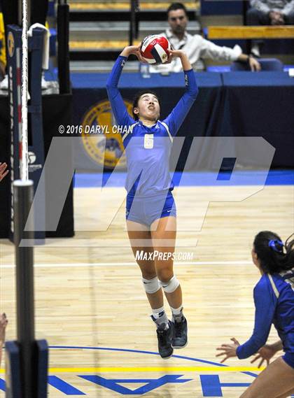Thumbnail 2 in Archbishop Mitty vs. Santa Margarita (CIF State Open Division Final) photogallery.