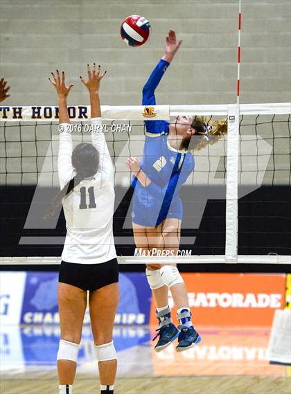 Thumbnail 3 in Archbishop Mitty vs. Santa Margarita (CIF State Open Division Final) photogallery.
