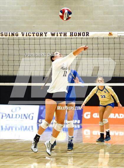 Thumbnail 2 in Archbishop Mitty vs. Santa Margarita (CIF State Open Division Final) photogallery.
