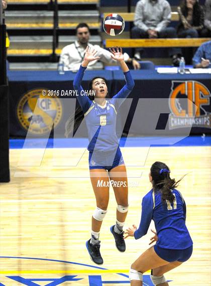 Thumbnail 2 in Archbishop Mitty vs. Santa Margarita (CIF State Open Division Final) photogallery.