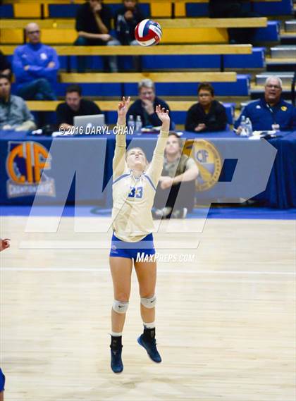 Thumbnail 2 in Archbishop Mitty vs. Santa Margarita (CIF State Open Division Final) photogallery.