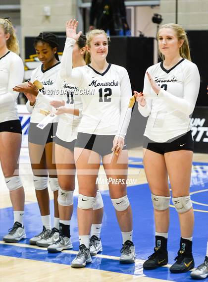 Thumbnail 2 in Archbishop Mitty vs. Santa Margarita (CIF State Open Division Final) photogallery.