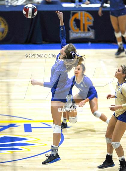 Thumbnail 3 in Archbishop Mitty vs. Santa Margarita (CIF State Open Division Final) photogallery.