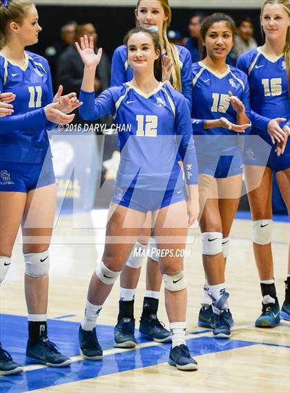 Thumbnail 2 in Archbishop Mitty vs. Santa Margarita (CIF State Open Division Final) photogallery.