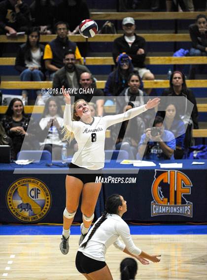 Thumbnail 2 in Archbishop Mitty vs. Santa Margarita (CIF State Open Division Final) photogallery.