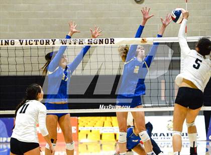 Thumbnail 1 in Archbishop Mitty vs. Santa Margarita (CIF State Open Division Final) photogallery.