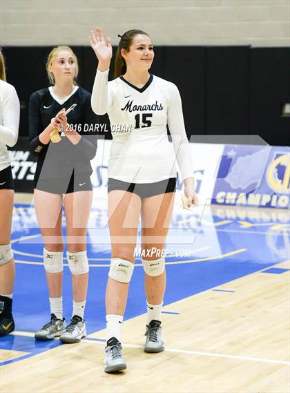 Thumbnail 3 in Archbishop Mitty vs. Santa Margarita (CIF State Open Division Final) photogallery.