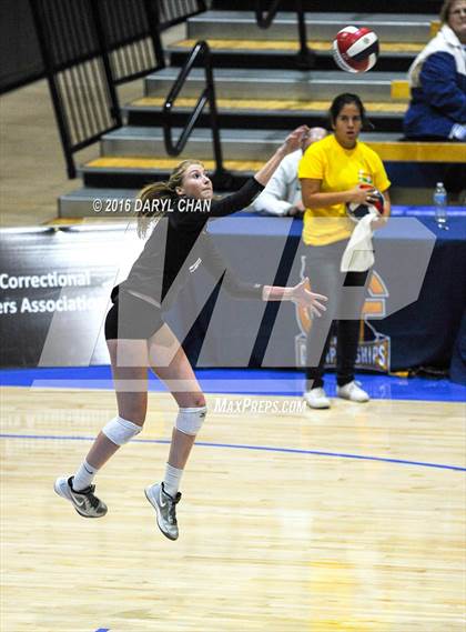 Thumbnail 2 in Archbishop Mitty vs. Santa Margarita (CIF State Open Division Final) photogallery.
