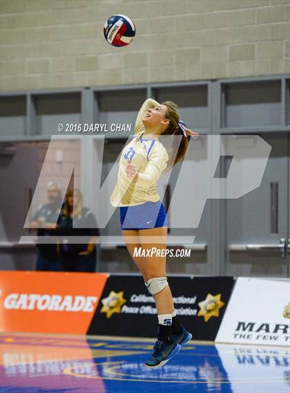 Thumbnail 2 in Archbishop Mitty vs. Santa Margarita (CIF State Open Division Final) photogallery.