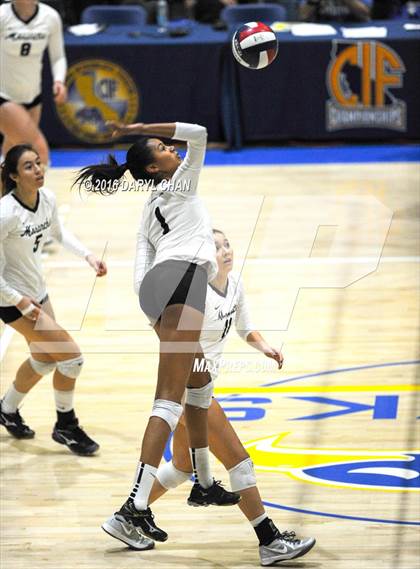 Thumbnail 2 in Archbishop Mitty vs. Santa Margarita (CIF State Open Division Final) photogallery.
