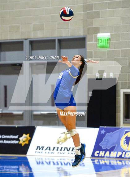 Thumbnail 3 in Archbishop Mitty vs. Santa Margarita (CIF State Open Division Final) photogallery.