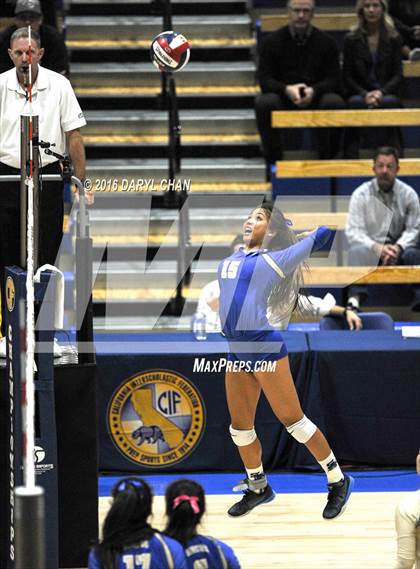 Thumbnail 1 in Archbishop Mitty vs. Santa Margarita (CIF State Open Division Final) photogallery.