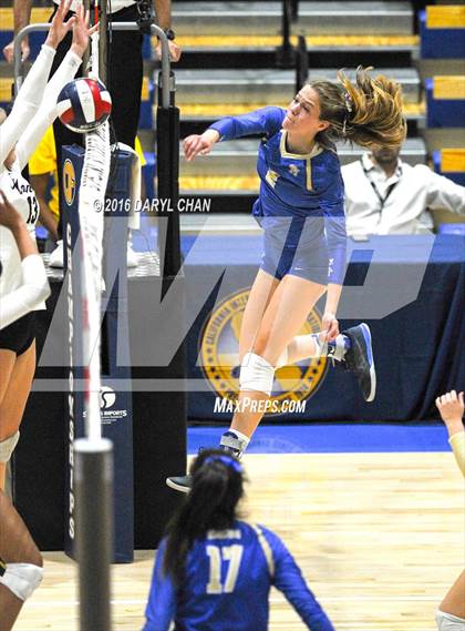 Thumbnail 2 in Archbishop Mitty vs. Santa Margarita (CIF State Open Division Final) photogallery.
