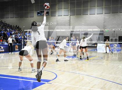 Thumbnail 3 in Archbishop Mitty vs. Santa Margarita (CIF State Open Division Final) photogallery.
