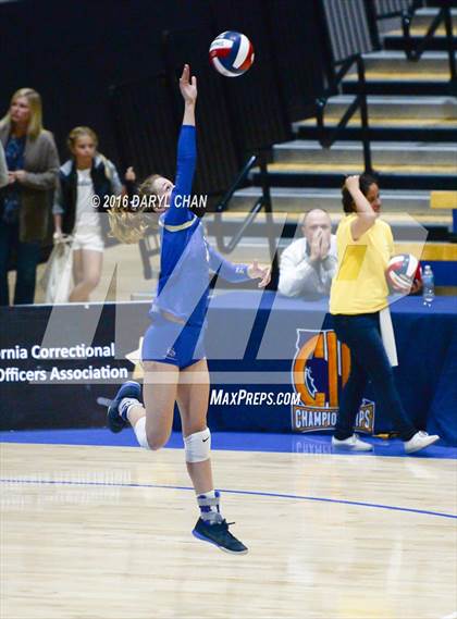 Thumbnail 1 in Archbishop Mitty vs. Santa Margarita (CIF State Open Division Final) photogallery.