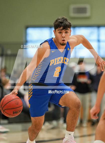 Thumbnail 2 in Marin Academy vs. Pierce (Steve Cauchi Ram Jam Tournament) photogallery.