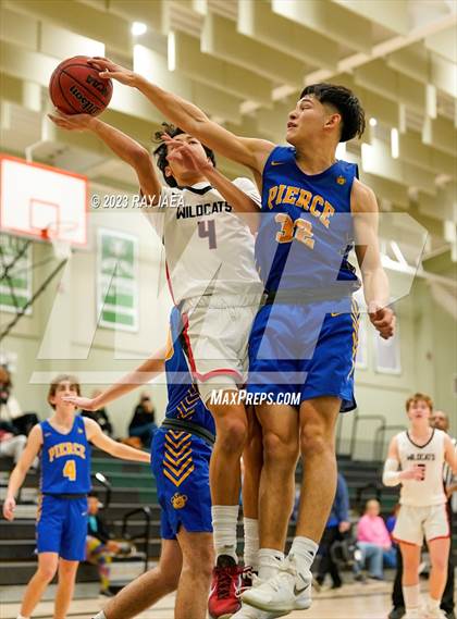 Thumbnail 3 in Marin Academy vs. Pierce (Steve Cauchi Ram Jam Tournament) photogallery.