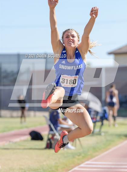 Thumbnail 2 in AIA Track & Field Championships (Girls Long/Triple Jump DIV 1& 3) photogallery.