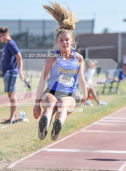 Thumbnail 2 in AIA Track & Field Championships (Girls Long/Triple Jump DIV 1& 3) photogallery.