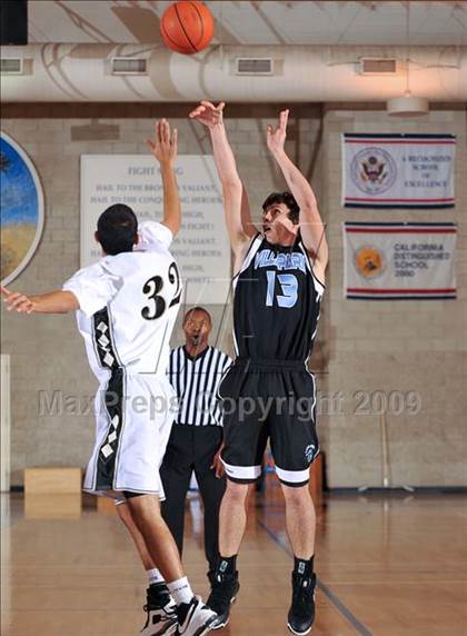 Thumbnail 3 in Palos Verdes Peninsula vs Villa Park (MaxPreps Holiday Classic) photogallery.