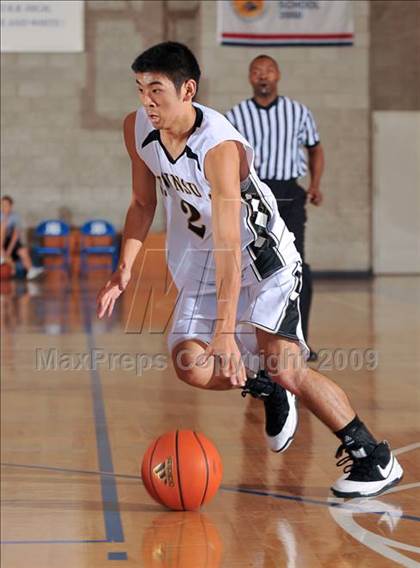 Thumbnail 3 in Palos Verdes Peninsula vs Villa Park (MaxPreps Holiday Classic) photogallery.