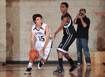 Thumbnail 2 in Palos Verdes Peninsula vs Villa Park (MaxPreps Holiday Classic) photogallery.