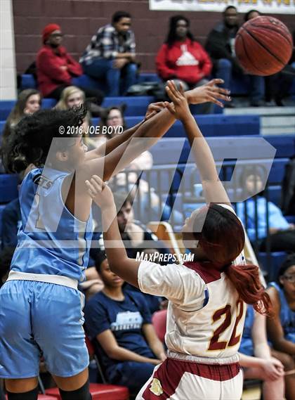 Thumbnail 3 in James Clemens @ Columbia photogallery.