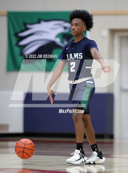 Thumbnail 2 in Cypress Ridge vs. Pearland (McDonald's Texas Invitational) photogallery.